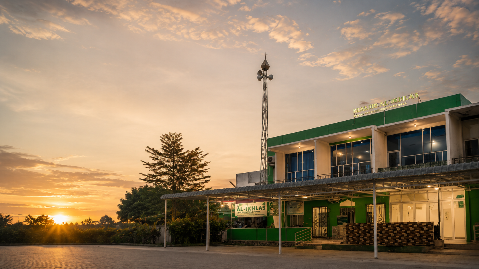 Masjid Al Ikhlas Cipta Greenville Batam saat suasana sunset